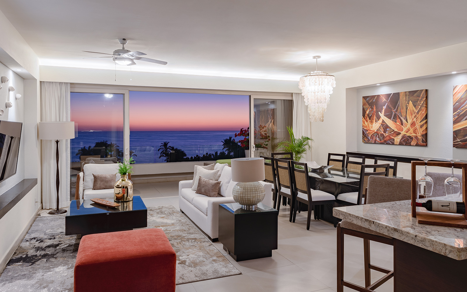 Photo inspiration: Fresh Look at Penthouse Premier De Dos Habitaciones