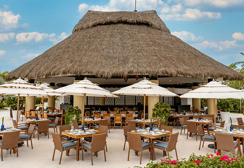 Mozzamare Beach Club Nuevo Vallarta