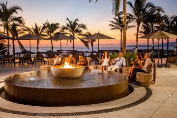 Mozzamare Beach Club Nuevo Vallarta