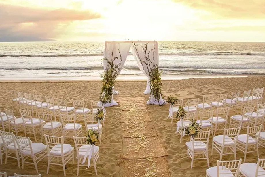 Bodas en la Playa Marival Distinct